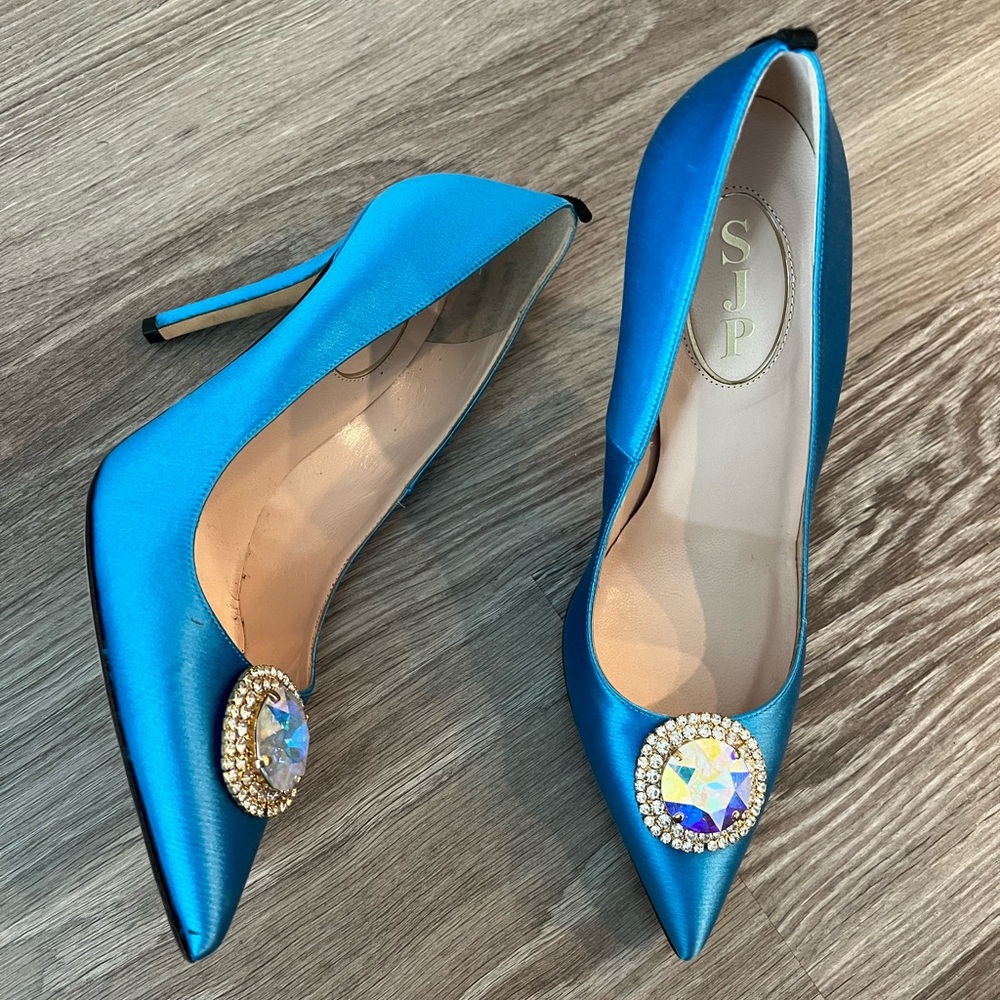 SJP Sarah Jessica Parker Turquoise/Aqua Blue Pump with Jewel Front